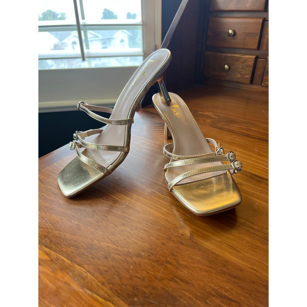 Lulus Gold Metallic Triple Buckle Heels‎ 7.5 Square Toe Strappy Party Clubwear